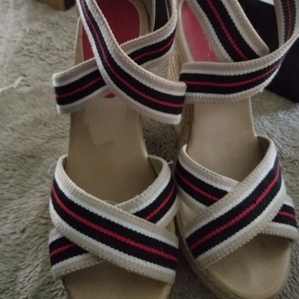 Sandal